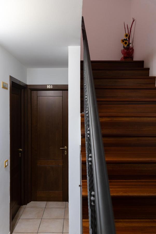 Don Giovanni Hotel *